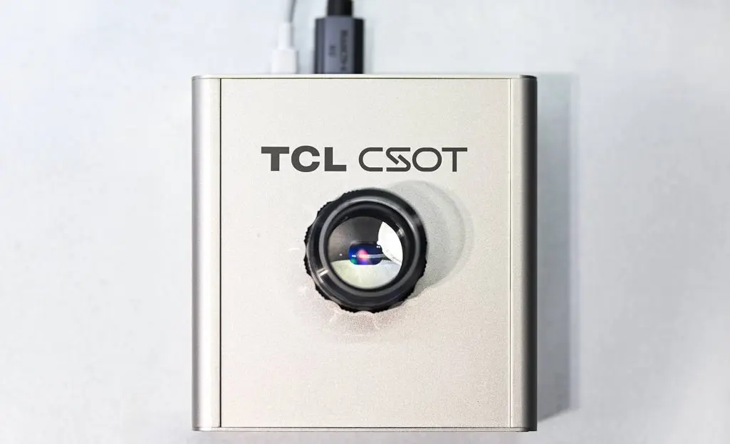 TCL CSOT показала дисплеи с самой высокой в мире плотностью пикселей для XR-устройств