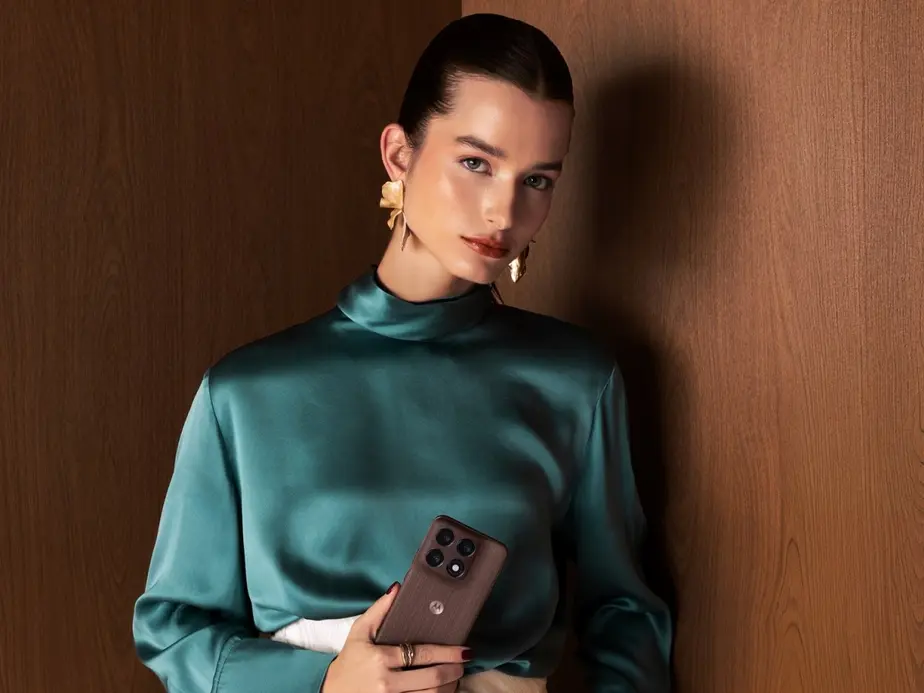 Глобальная версия Motorola Edge 70 Pro получила перископический телеобъектив и беспроводную зарядку
